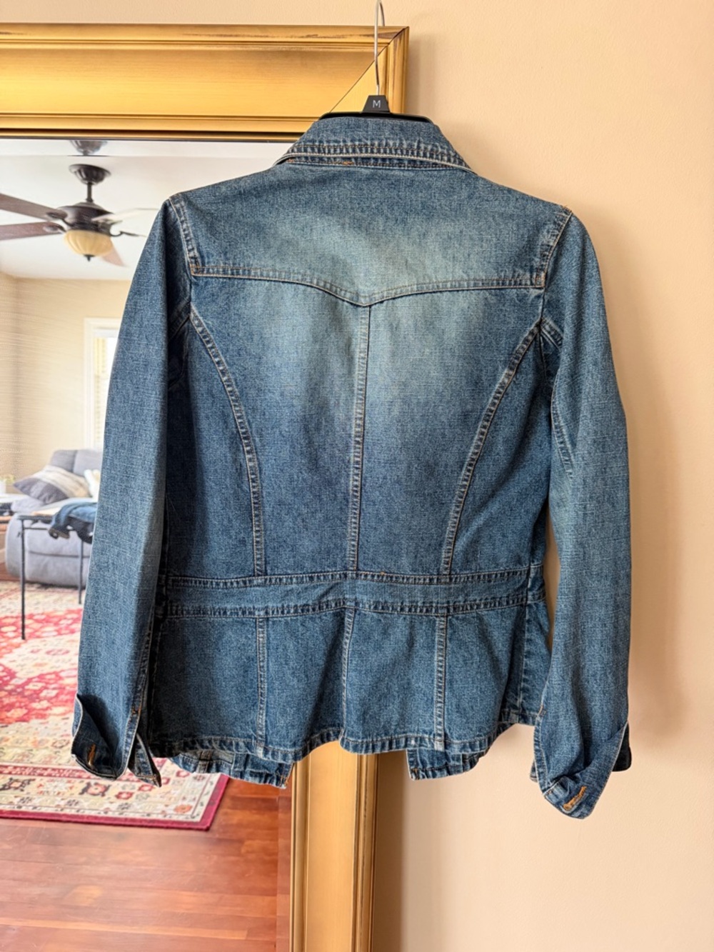 Aeropostale women’s Denim Jacket - Picture 4 of 4
